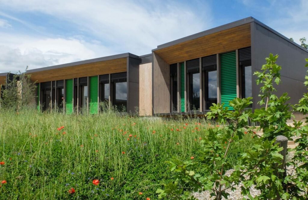 Maîtrise d’œuvre Fluides de l’école de Grézieu-la-Varenne par AE2 Ingénierie École de Grézieu-la-Varenne – maîtrise d’œuvre Fluides par AE2 Ingénierie